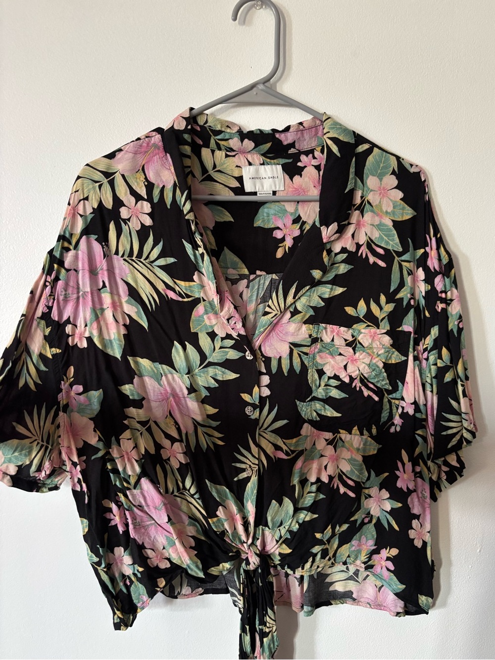 American Eagle Cropped Tie Shirt in Tropical Print XXL